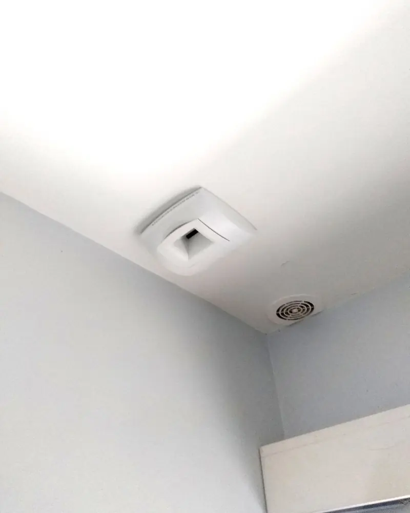 Installation VMC invisible dans la cuisine